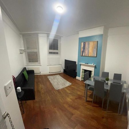 Cricklewood Broadway Guest Home London Exterior foto