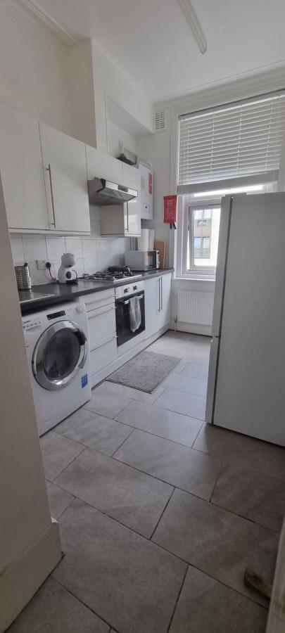 Cricklewood Broadway Guest Home London Exterior foto