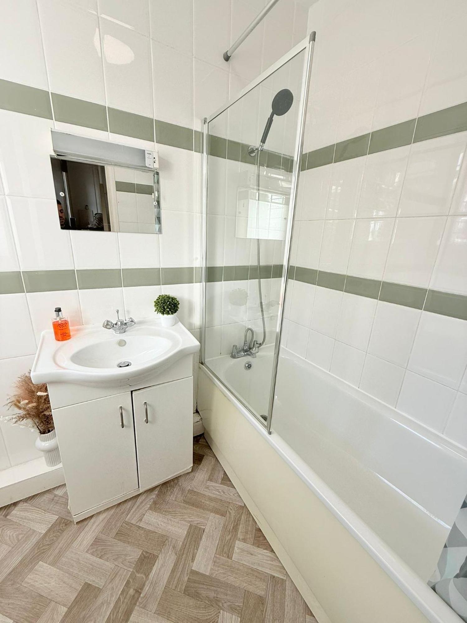 Cricklewood Broadway Guest Home London Exterior foto